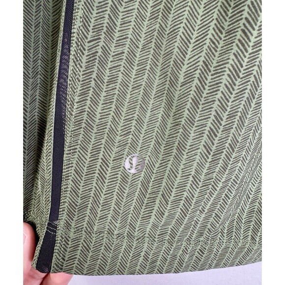 Lululemon Pace Breaker ‘Stretch Your Head’ Shorts Large Green Herringbone Lined - Picture 4 of 10